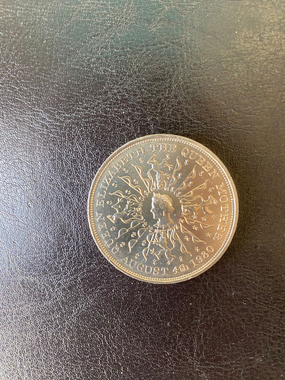 United Kingdom 25 new pence 1980 "80th birthday of Queen Elizabeth the Queen Mother" (price negotiable)